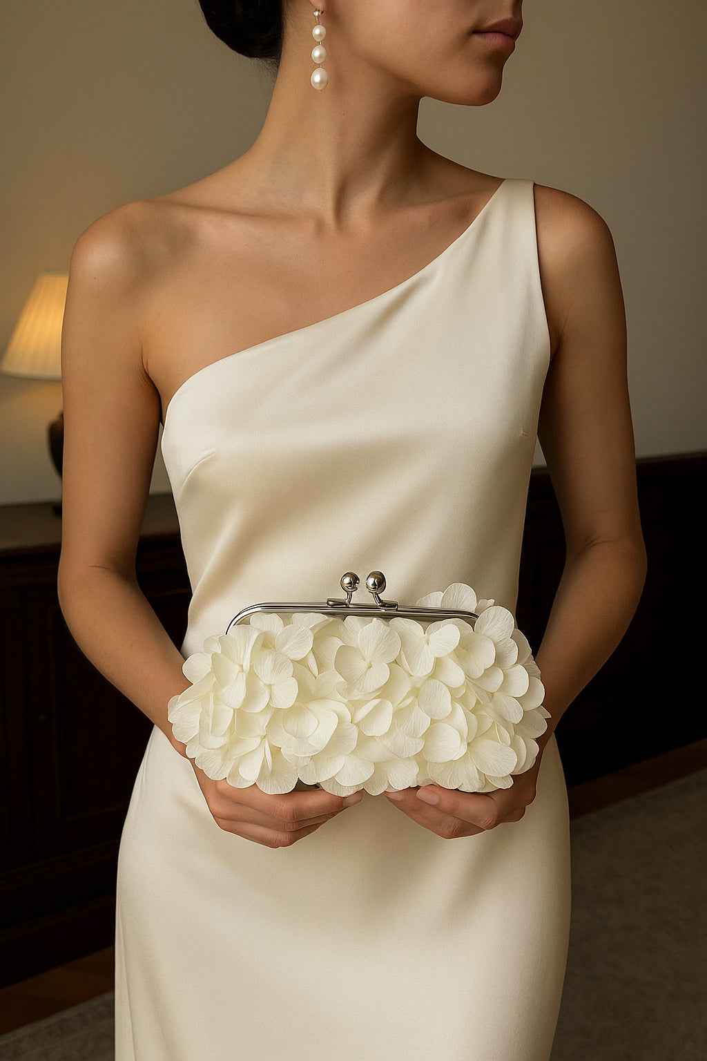 Fleur Clutch
